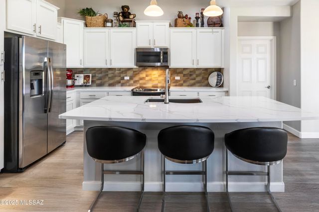 32360 S Desert Pupfish Drive, Oracle, AZ 85623