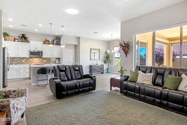 32360 S Desert Pupfish Drive, Oracle, AZ 85623