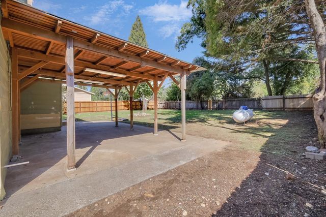 10673 Alta St, Grass Valley, CA 95945