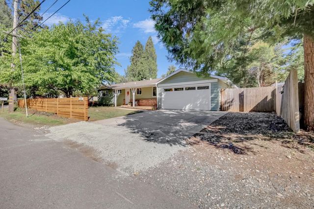10673 Alta St, Grass Valley, CA 95945