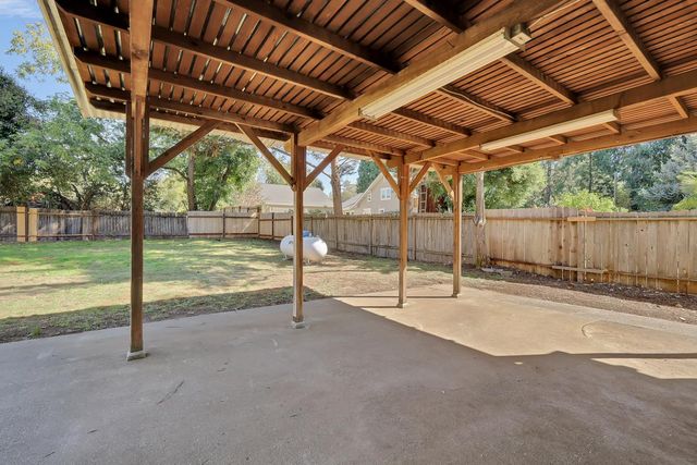 10673 Alta St, Grass Valley, CA 95945