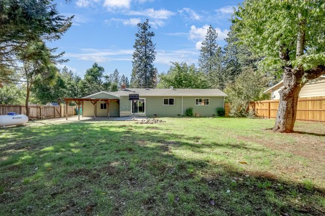 10673 Alta St, Grass Valley, CA 95945