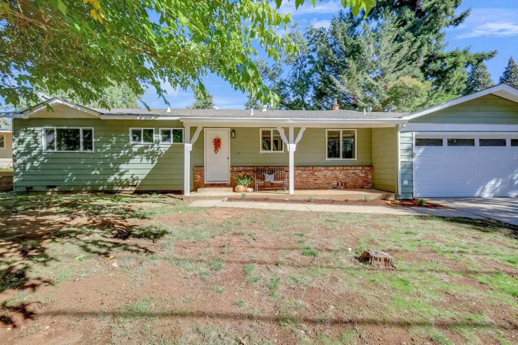 10673 Alta St, Grass Valley, CA 95945