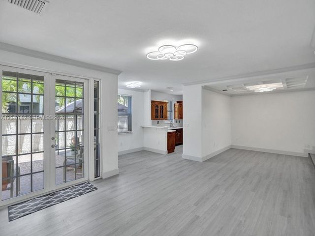 10813 NW 51st Lane 10813, Doral, FL 33178