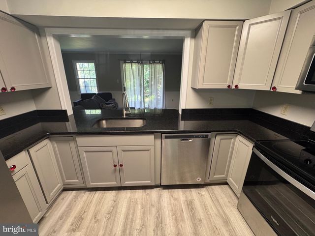 957 SILVER LAKE BLVD, Dover, DE 19904