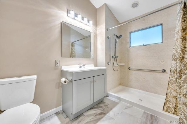 31 Indiana Street, Hicksville, NY 11801