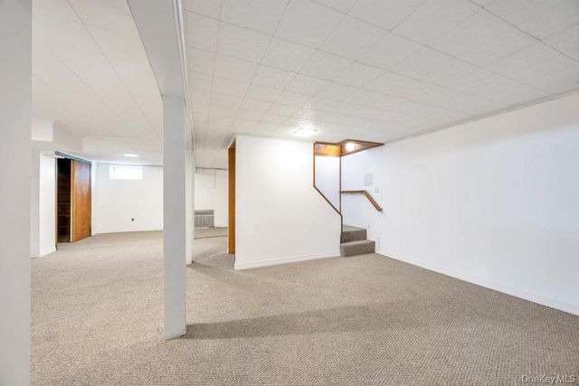 31 Indiana Street, Hicksville, NY 11801