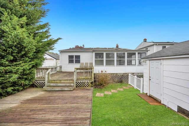 31 Indiana Street, Hicksville, NY 11801