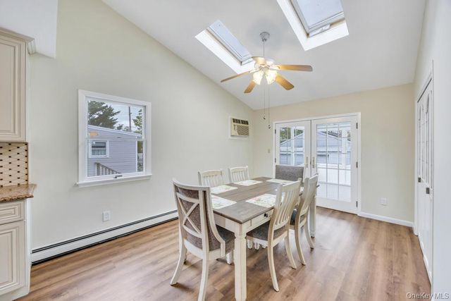 31 Indiana Street, Hicksville, NY 11801