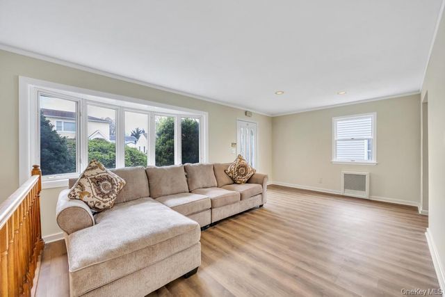 31 Indiana Street, Hicksville, NY 11801