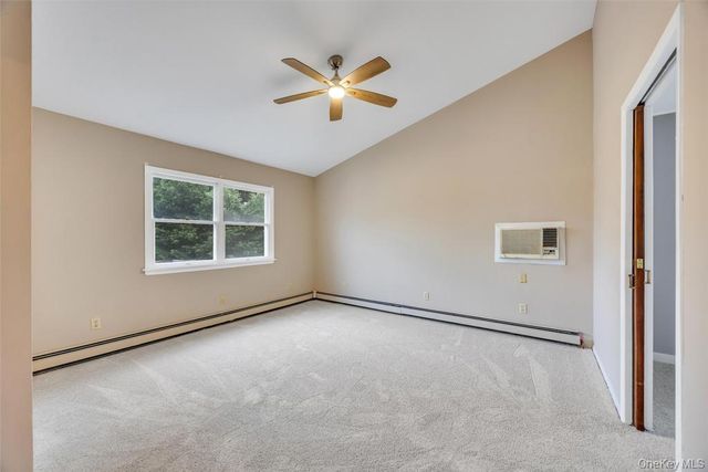 31 Indiana Street, Hicksville, NY 11801