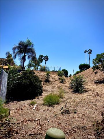19382 Lemon Circle, Santa Ana, CA 92705