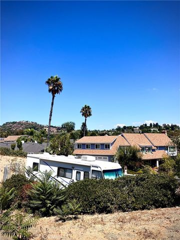 19382 Lemon Circle, Santa Ana, CA 92705