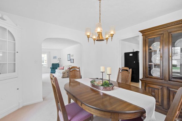 1715 E Beardsley Avenue, Elkhart, IN 46514