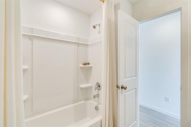 9705 NW 124th Street, Yukon, OK 73099