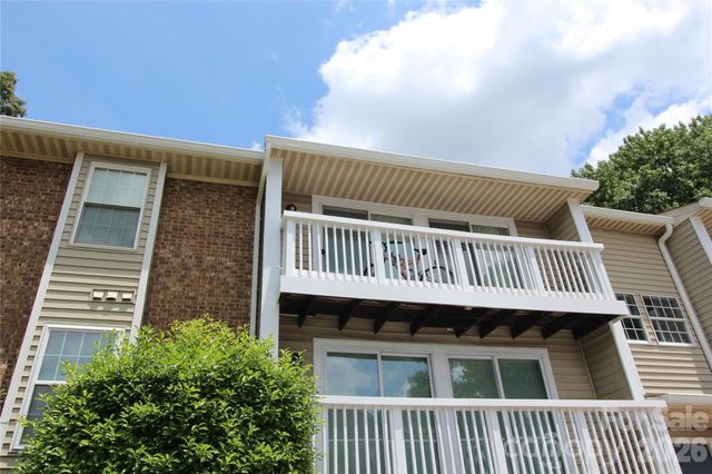 1645 Arlyn Circle M, Charlotte, NC 28213