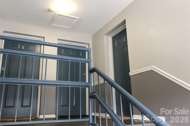 1645 Arlyn Circle M, Charlotte, NC 28213