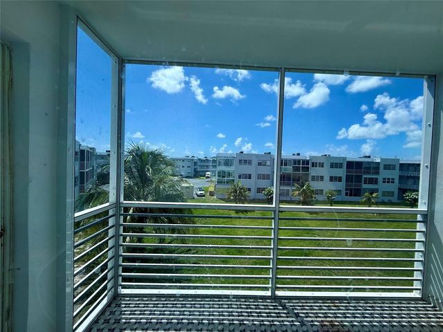 2300 Park Lane 311, Hollywood, FL 33021