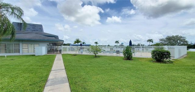2300 Park Lane 311, Hollywood, FL 33021