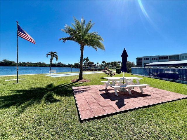 2300 Park Lane 311, Hollywood, FL 33021