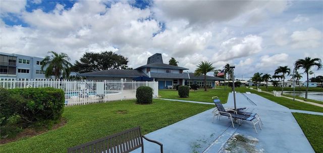 2300 Park Lane 311, Hollywood, FL 33021