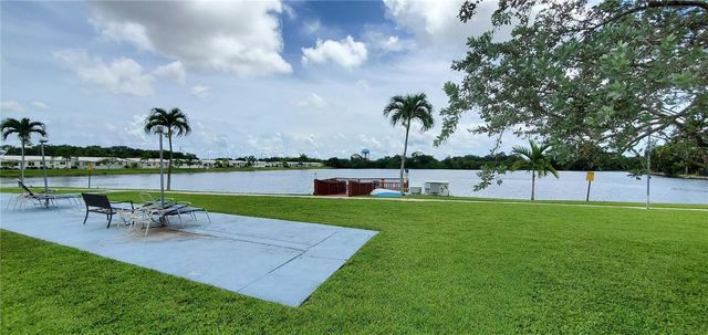 2300 Park Lane 311, Hollywood, FL 33021