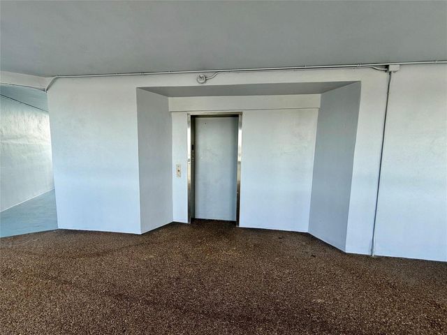 2300 Park Lane 311, Hollywood, FL 33021