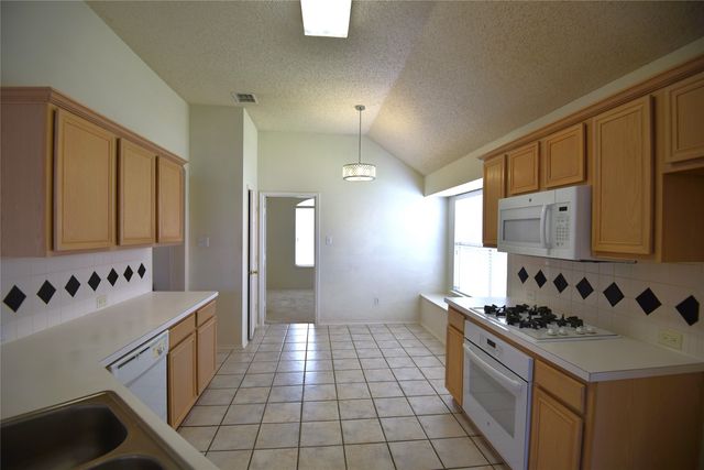 9700 Summer Drive, Frisco, TX 75035