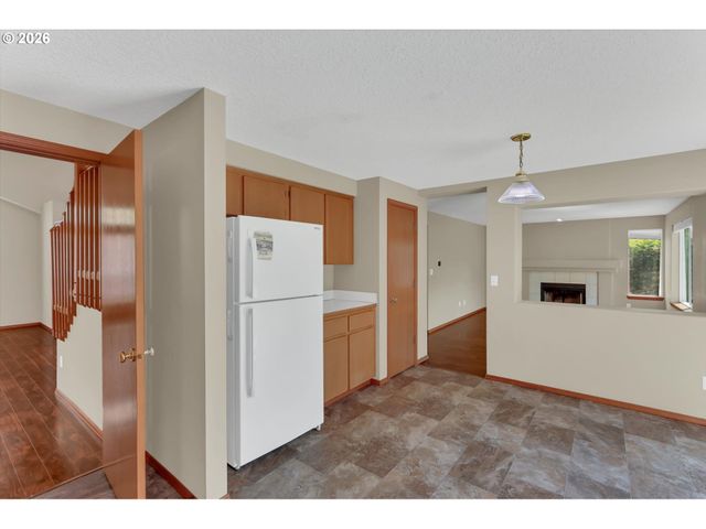 16060 Sw ROCKROSE Ln, Portland, OR 97223