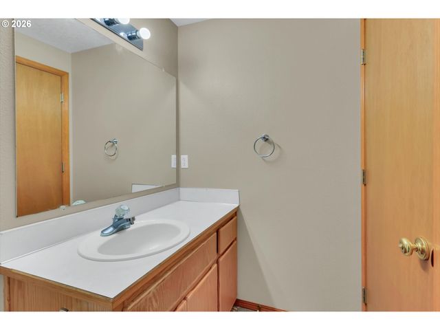 16060 Sw ROCKROSE Ln, Portland, OR 97223