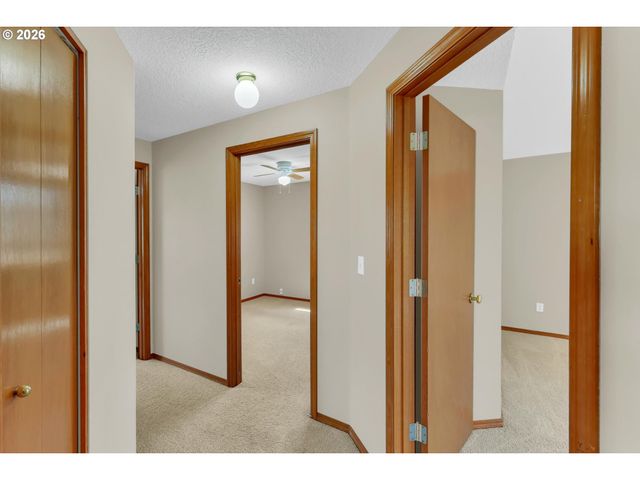 16060 Sw ROCKROSE Ln, Portland, OR 97223
