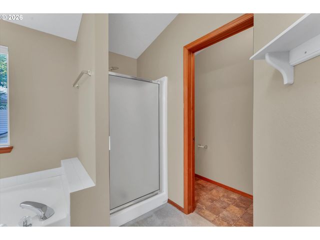 16060 Sw ROCKROSE Ln, Portland, OR 97223