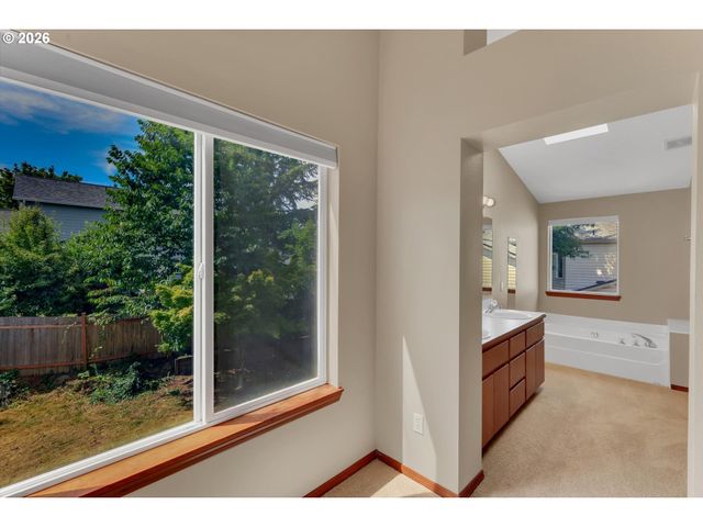 16060 Sw ROCKROSE Ln, Portland, OR 97223