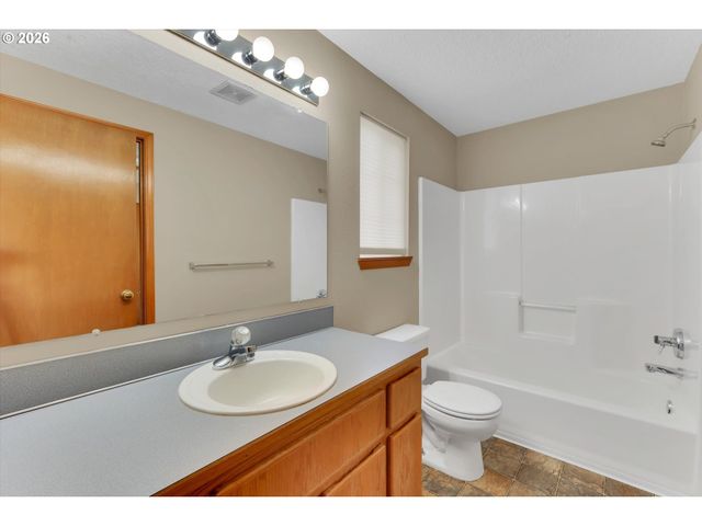 16060 Sw ROCKROSE Ln, Portland, OR 97223