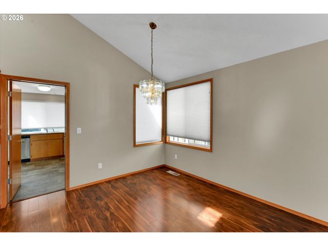 16060 Sw ROCKROSE Ln, Portland, OR 97223