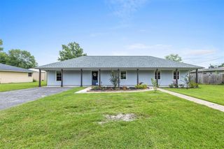 868 S Post Oak Road, Sulphur, LA 70663