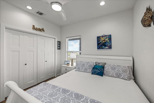 810 Casa Drive, Crystal Beach, TX 77650