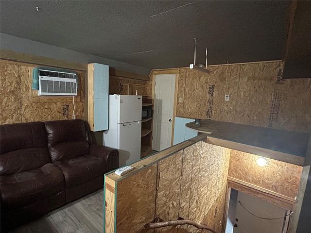810 Casa Drive, Crystal Beach, TX 77650