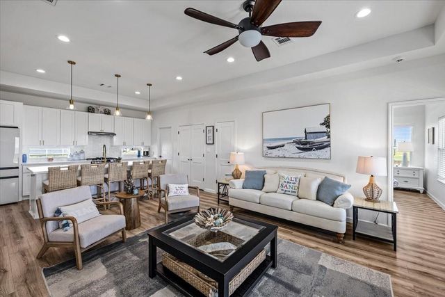 810 Casa Drive, Crystal Beach, TX 77650