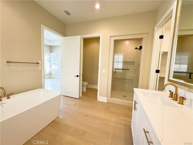 105 Green Rdg, Irvine, CA 92602