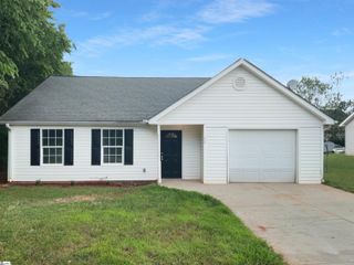 11 Picardy Drive, Greenville, SC 29605