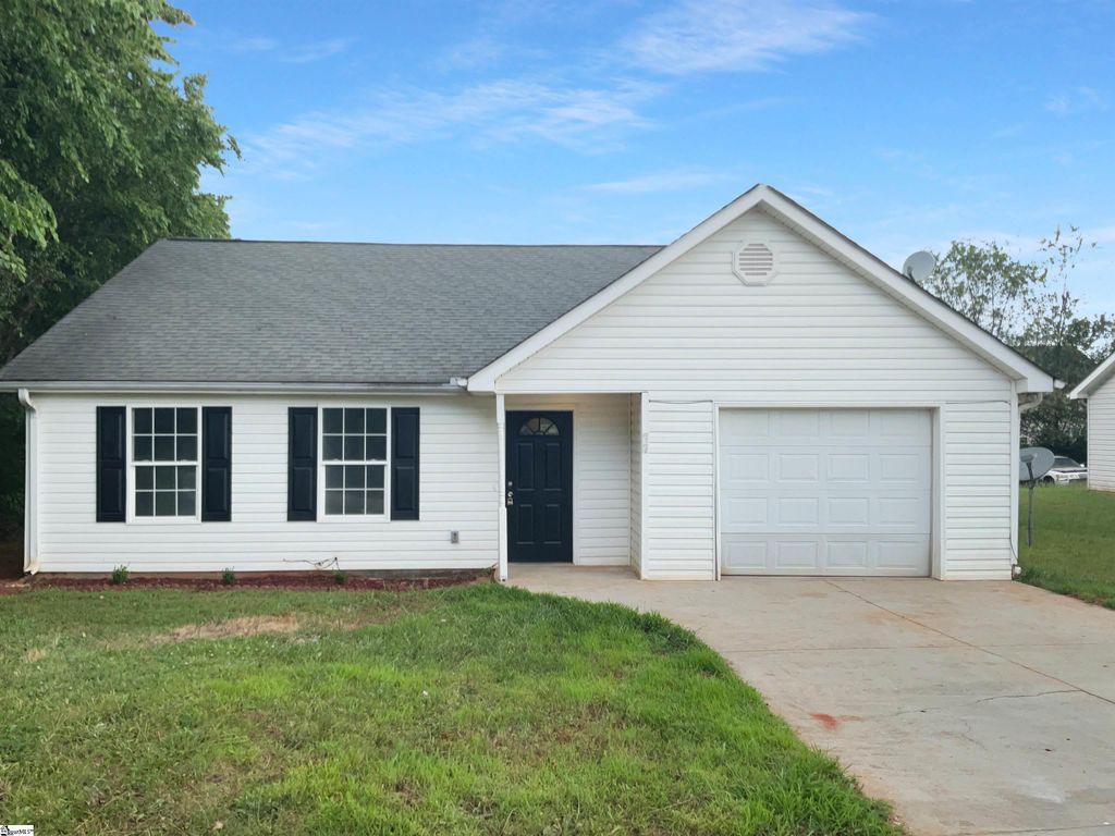 11 Picardy Drive, Greenville, SC 29605