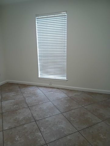 4927 Tealgate Drive, Spring, TX 77373