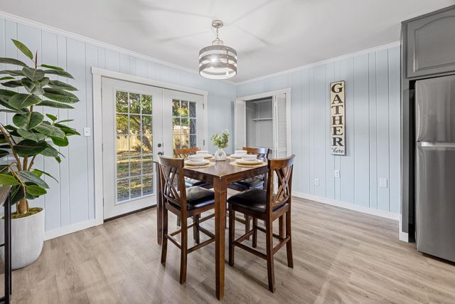 14 NW Bayou Woods Court, Fort Walton Beach, FL 32548