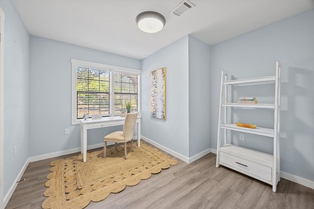 14 NW Bayou Woods Court, Fort Walton Beach, FL 32548