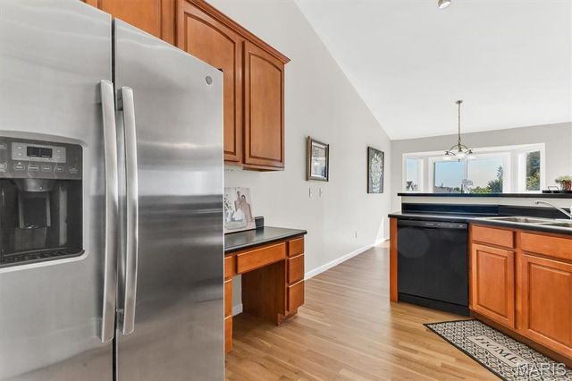 447 Angelique Place, St Charles, MO 63303