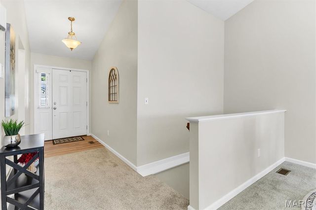 447 Angelique Place, St Charles, MO 63303