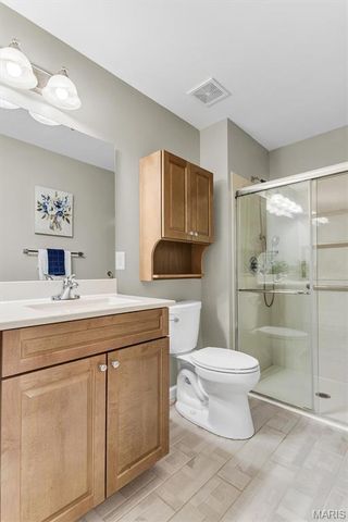447 Angelique Place, St Charles, MO 63303