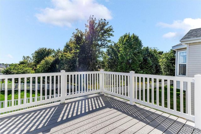 447 Angelique Place, St Charles, MO 63303
