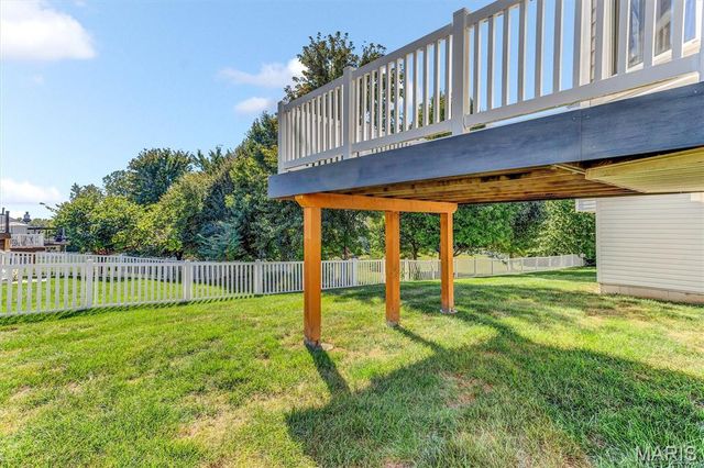 447 Angelique Place, St Charles, MO 63303